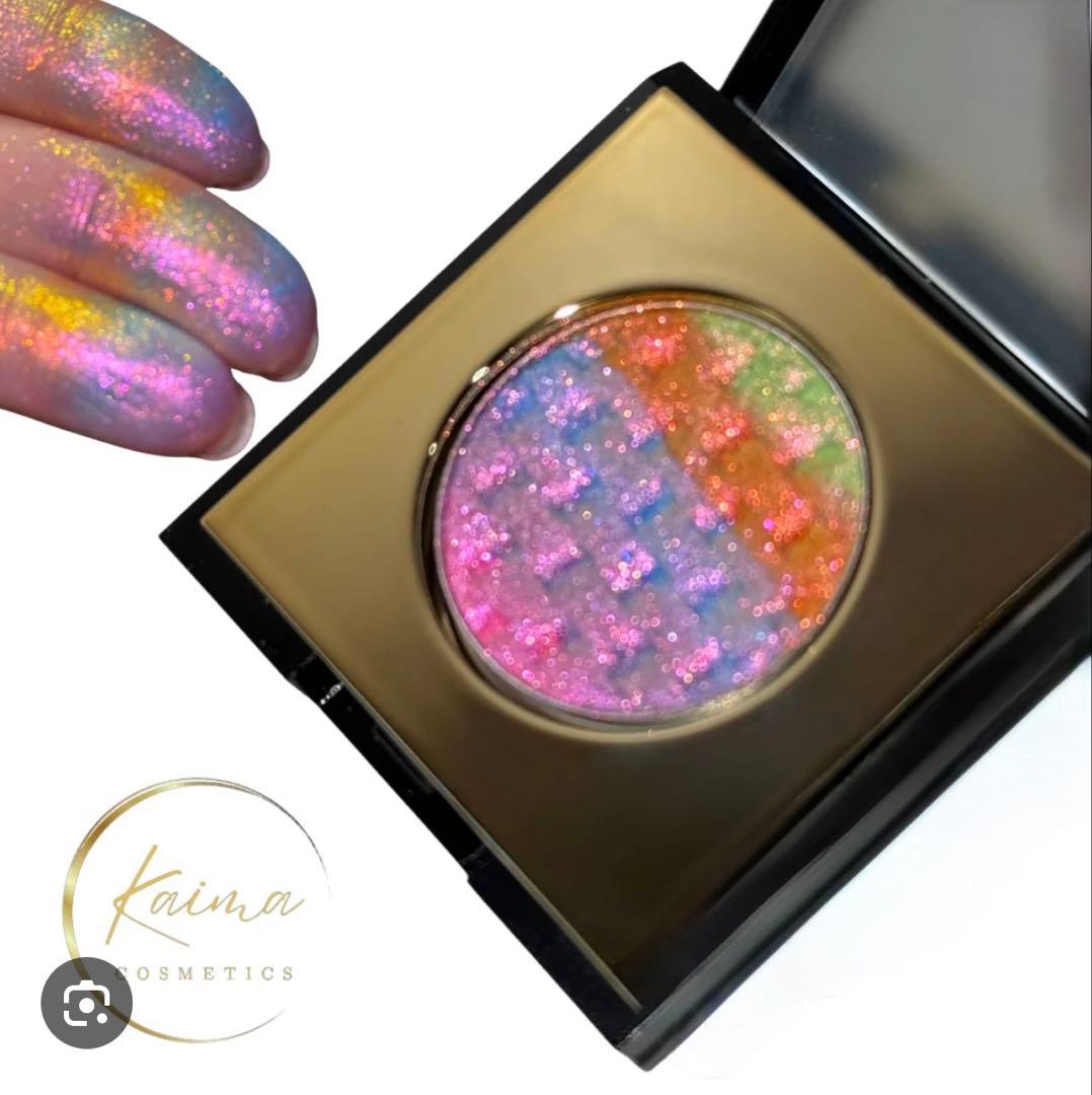 kaima cosmetics Luminesce silk eyeshadow — image 2