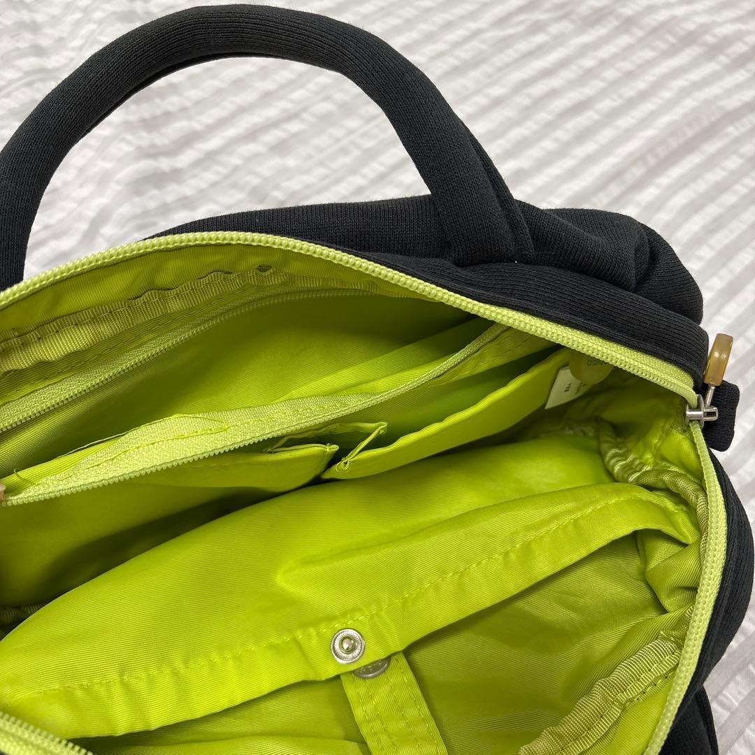土日限定価格❗️adidas ハンドバッグ ブラック ネオングリーン — image 4