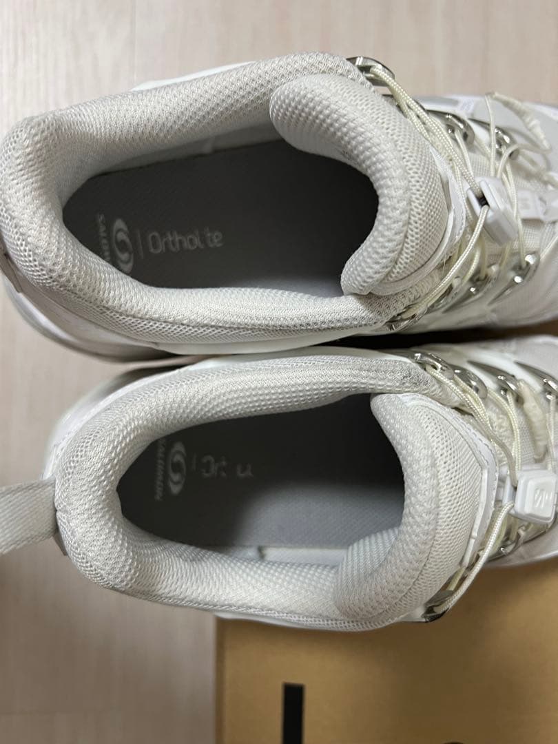 SALOMON スニーカー ホワイト — image 4