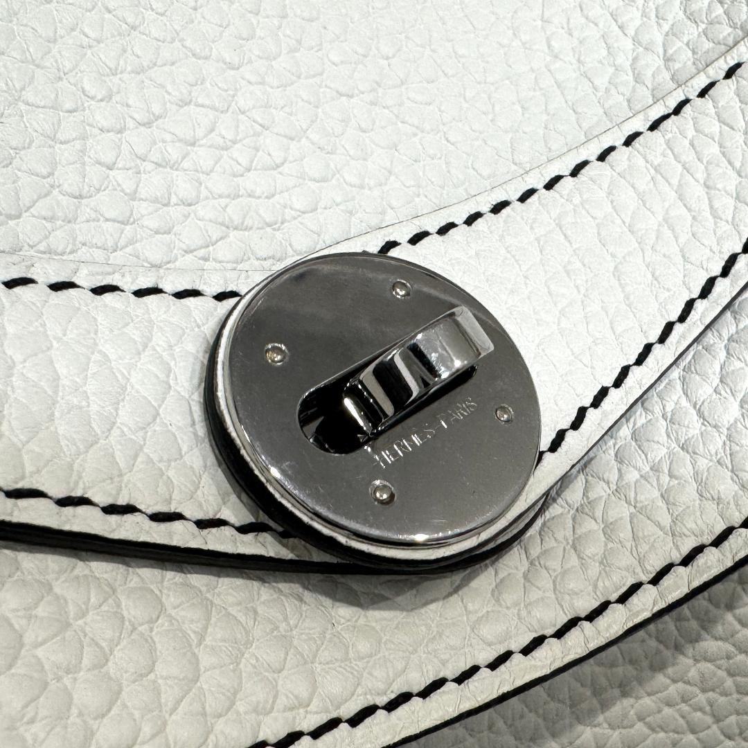 エルメス リンディ30 トリヨンクレマンス ホワイト K刻印 — image 4