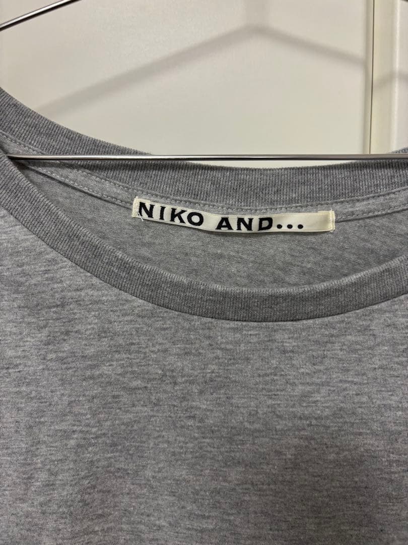 NIKO AND... 半袖Tシャツ グレー　ゆったりサイズ — image 5