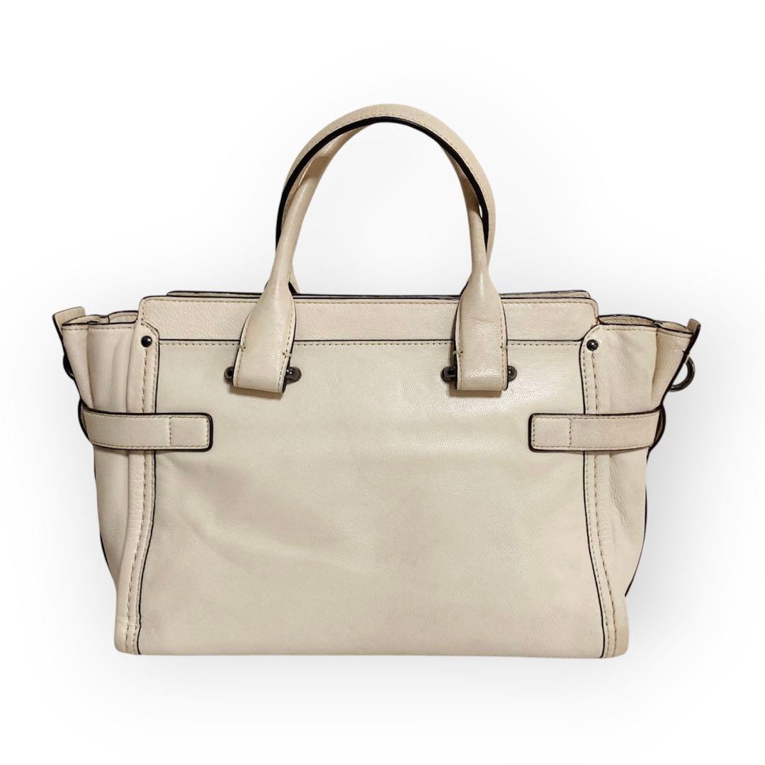 【COACH】スワッガー　キャリーオール　レザー　アイボリー　白　ホワイト — image 2