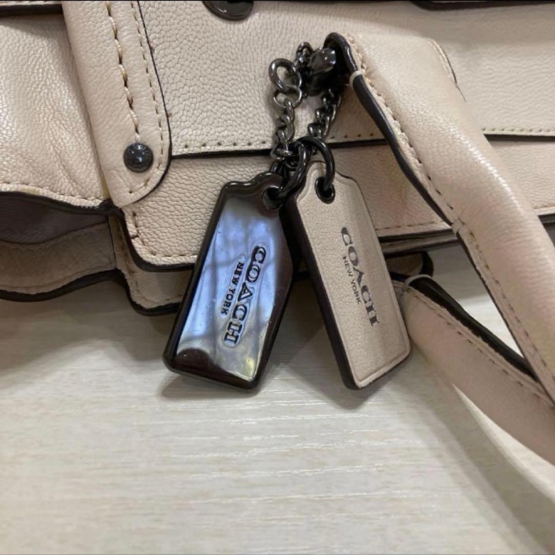 【COACH】スワッガー　キャリーオール　レザー　アイボリー　白　ホワイト — image 4