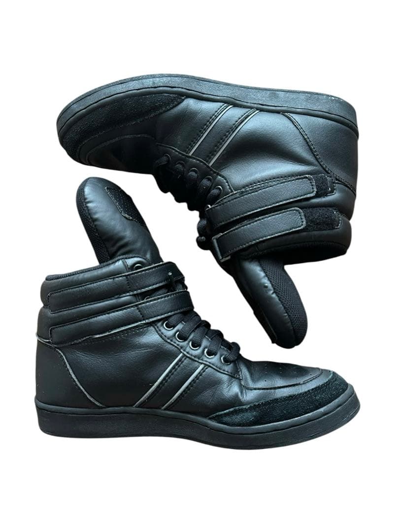 big tan belted sneaker — image 2