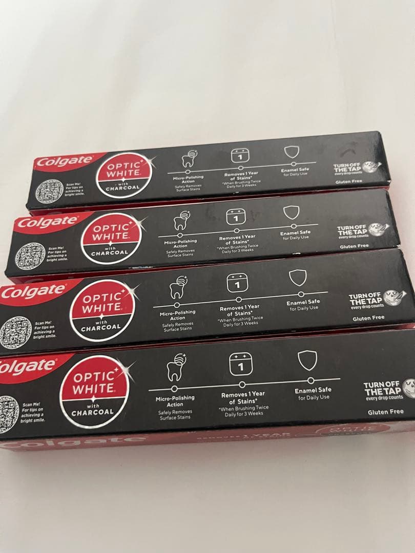 【新品未開封】ColgateOptic WhitewithCharcoal 4本 — image 2