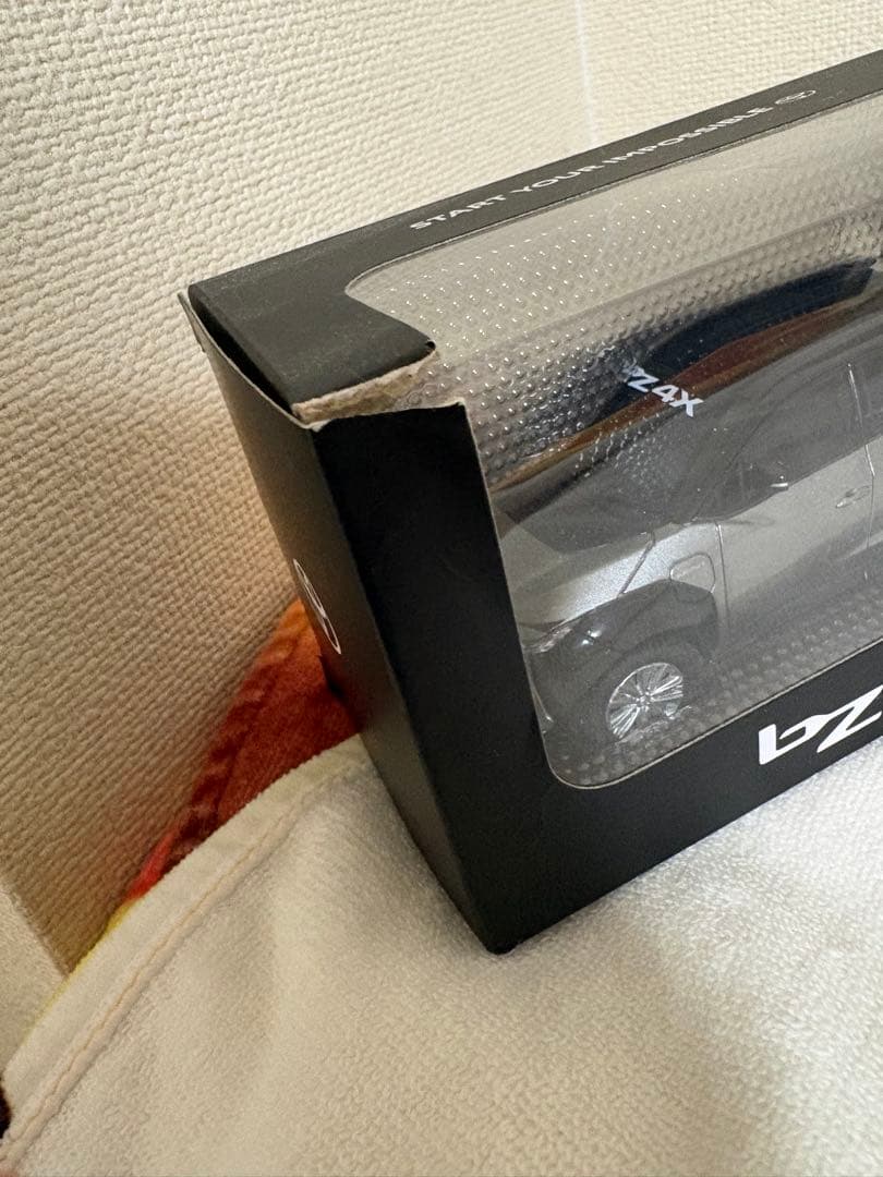 トヨタ　bz4x ミニカー — image 2