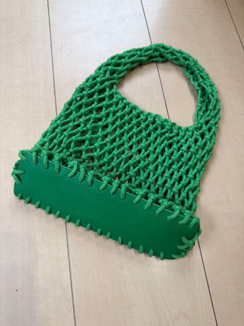メッシュバック　グリーン　編み込みバック — image 2