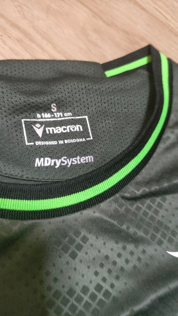 新品マクロン（macron）コナートラグビーウォームアップシャツ — image 2