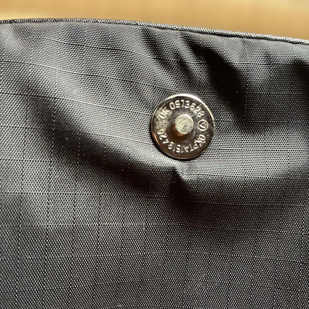 A*i様 LeSportsac ブラック ハンドバッグ — image 5