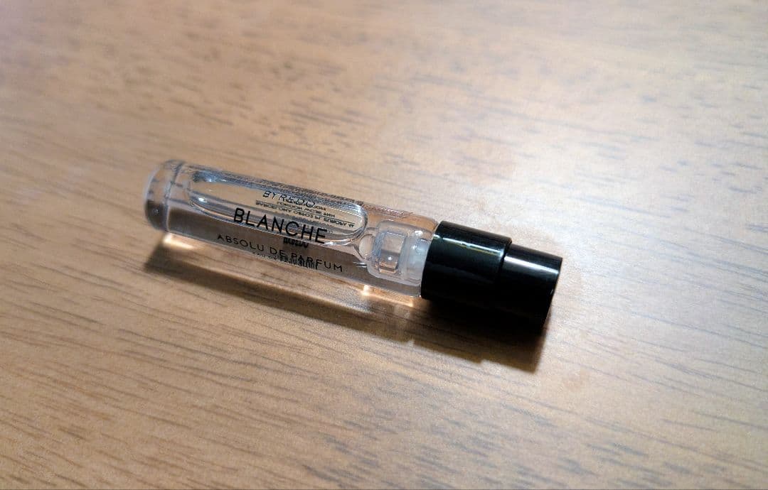 新品未使用【バイレード ブランシュ アブソリュ ドゥ パルファン 2ml】 — image 2