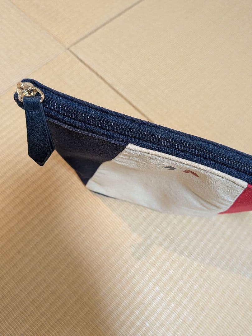 Maison Kitsune トラベルポーチ トリコロール　JAL — image 4