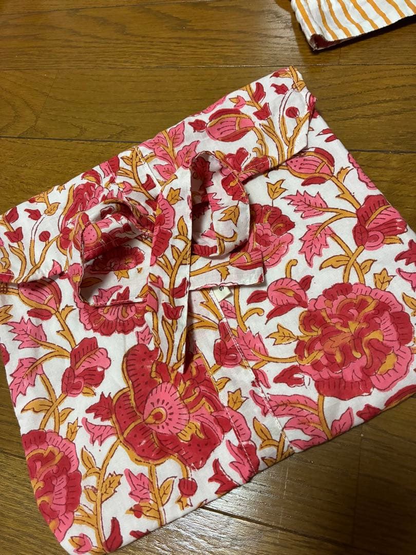 JANE VALKEN パジャマ セットアップ 花柄 ストライプ — image 4