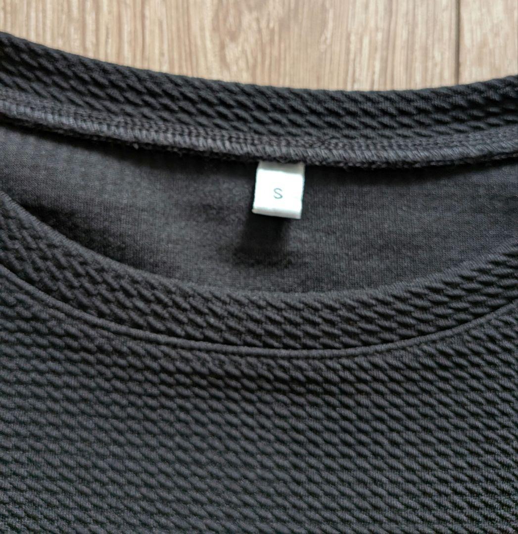 美品 coca ペプラム半袖トップス エンボス生地ブラック Sサイズ — image 3