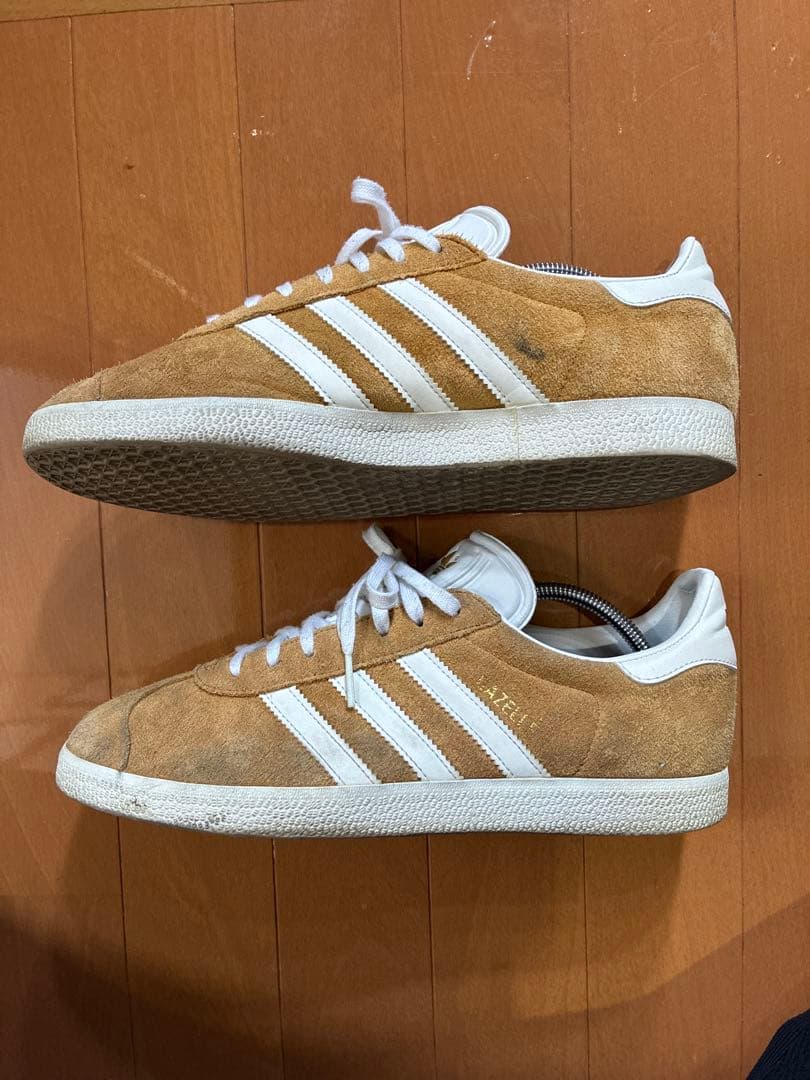 adidas GAZELLE スエード スニーカー — image 3