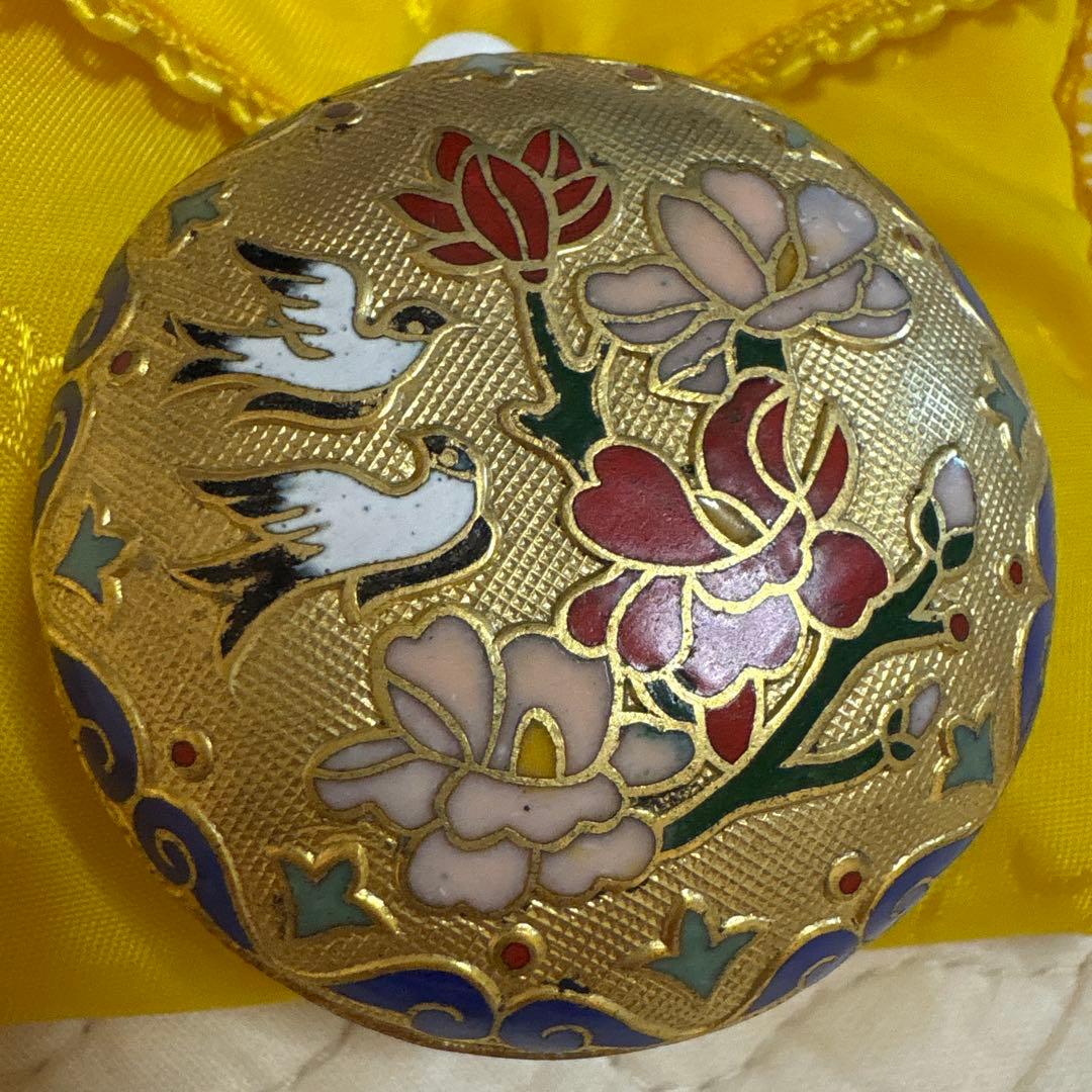 香合　七宝焼　エナメル　茶道具　小物入れ ツバメ　燕　縁起物　ヴィンテージ　金色 — image 2