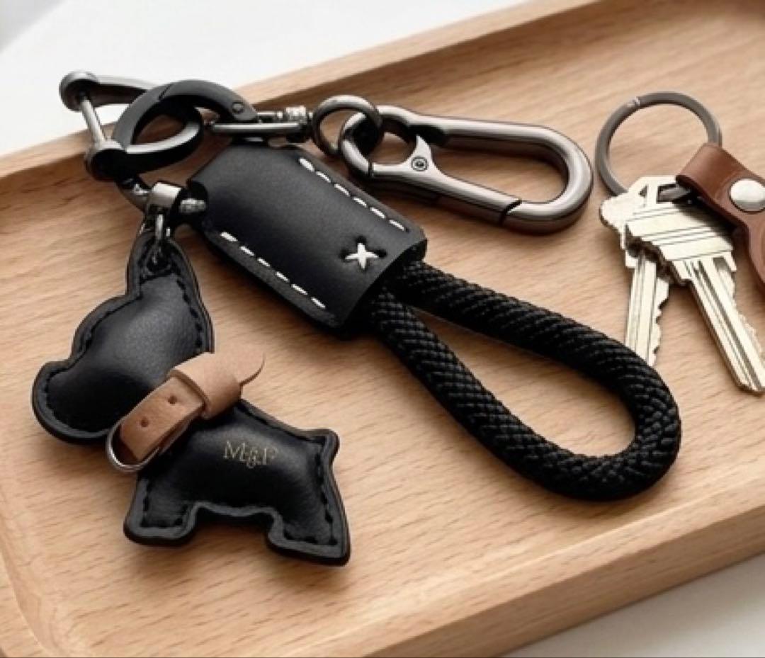 45.【新品】フレンチブルドッグ キーホルダー レザー調 バッグチャーム — image 2