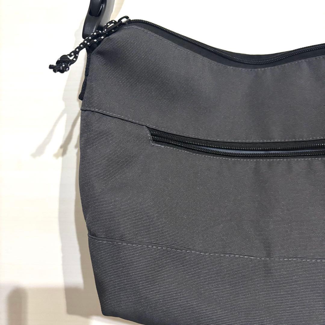 Boîte by jouet ショルダーバッグ グレー — image 4