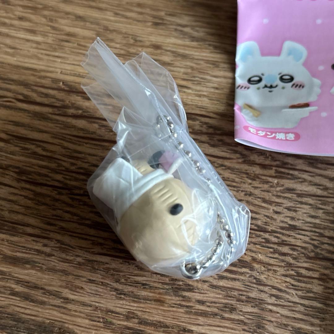 ちいかわ　たべものいっぱいマスコット3 キーホルダー　ラッコ — image 2