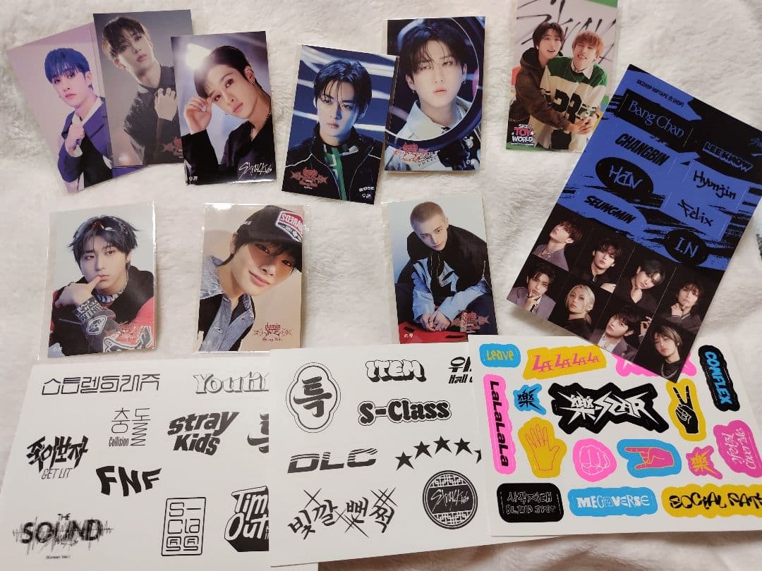 【未開封おまけ付き】stray kids KARMA compact — image 3