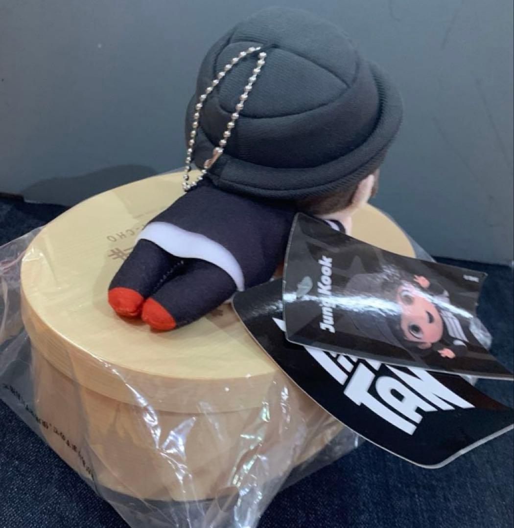 BTS TinyTAN Jung Kook 寝そべり ぬいぐるみ マスコット — image 2