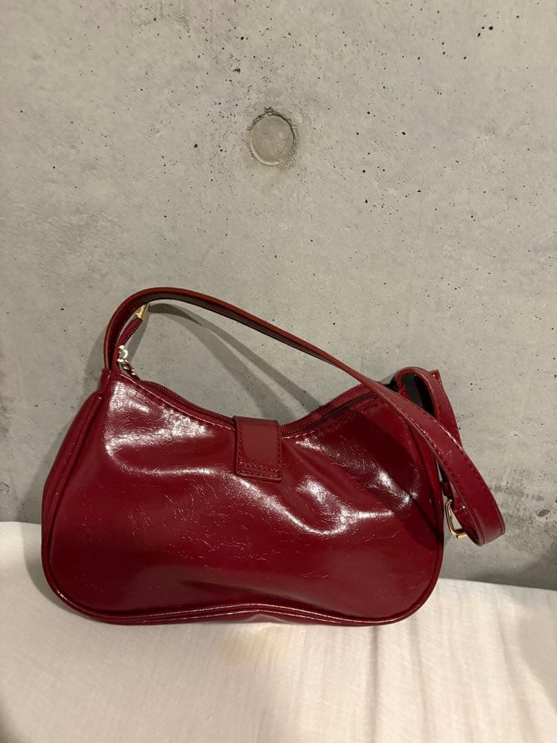 ワインレッド ショルダーバッグ — image 2