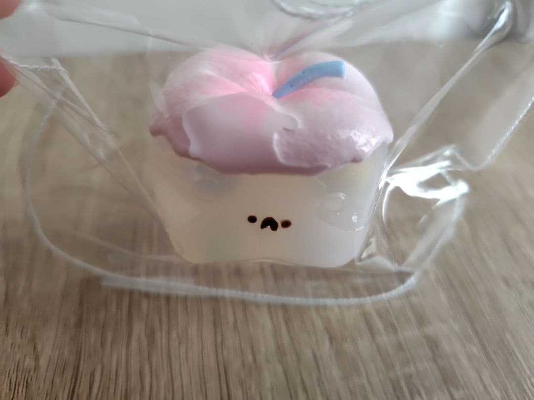 kikisquishy クリアハムりんご S スクイーズ 氷バター — image 5