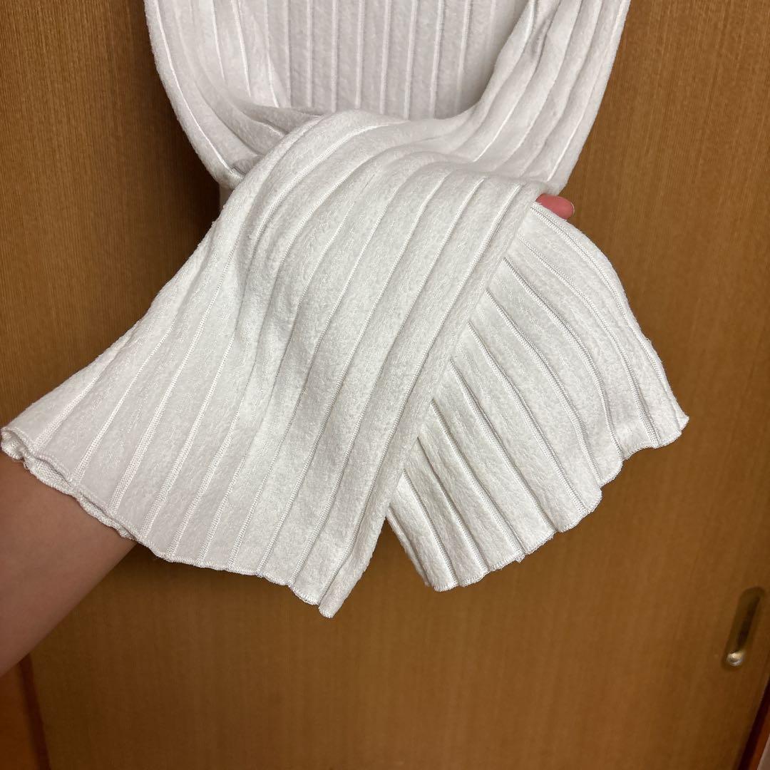 長袖トップス【M】ホワイト アシメントリー クロップド丈 クルーネック 秋冬 — image 5