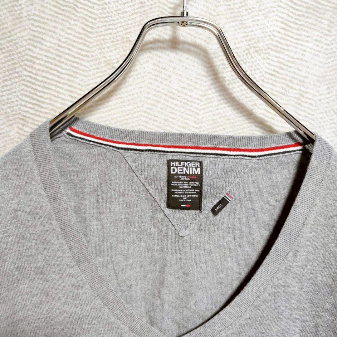 HILFIGER DENIM Vネックニット S グレー 刺繍綿100% 綺麗め — image 2