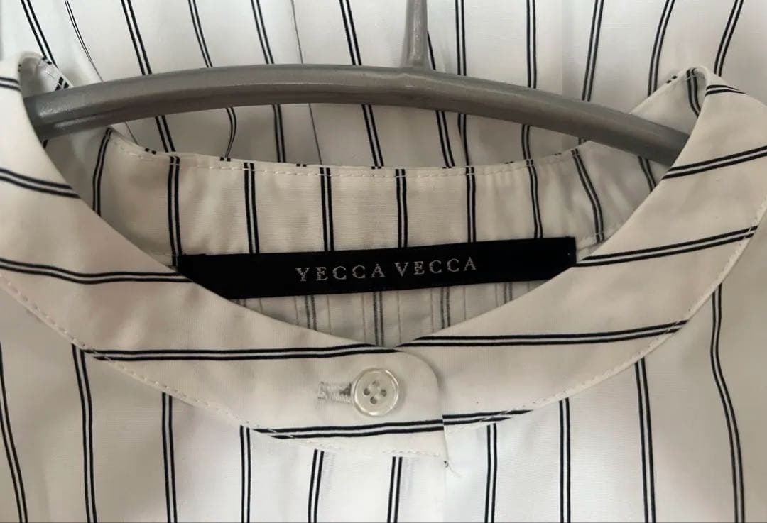 新品✨️YECCA VECCA ストライプピンタック 長袖ブラウス — image 4