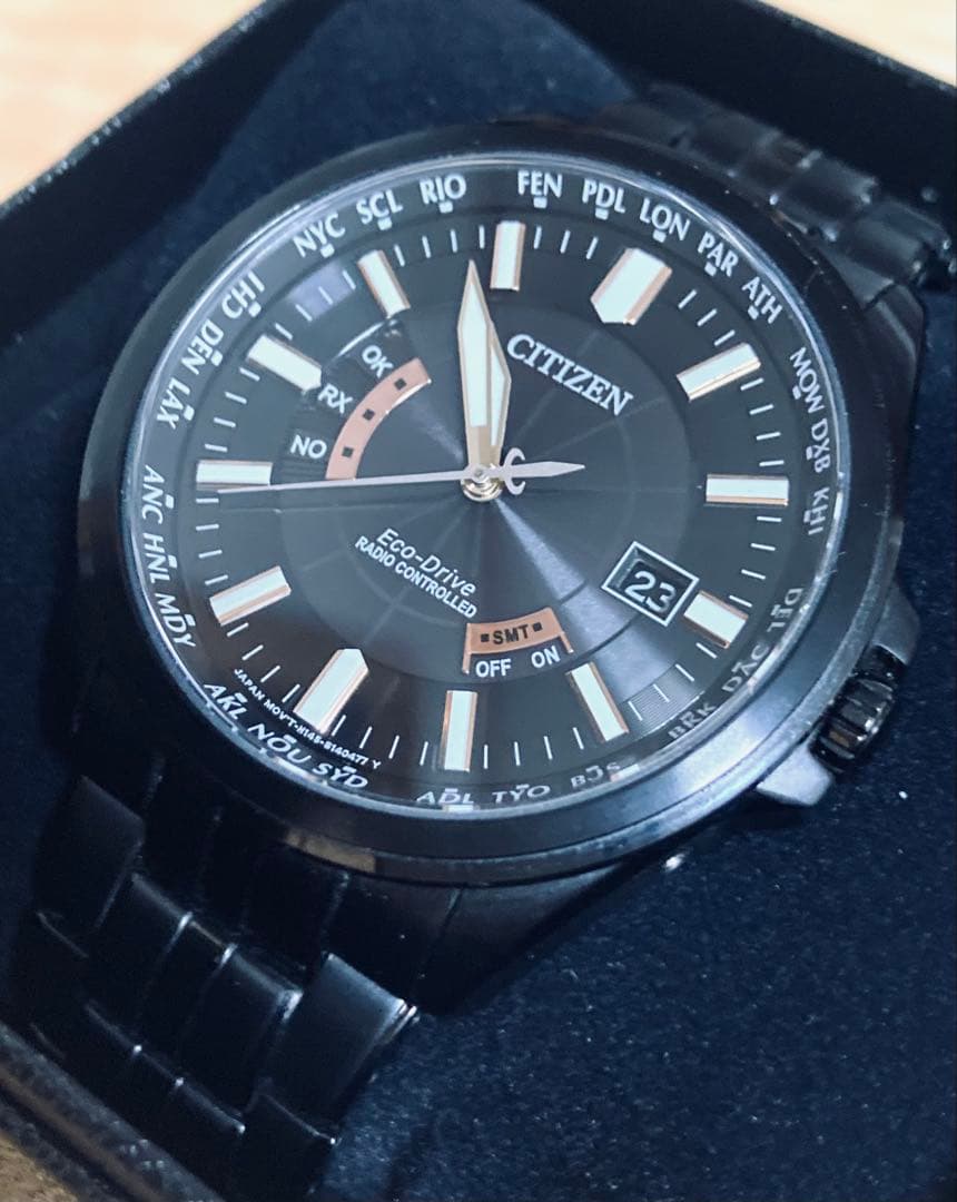 【週末セール！】レア！美品！CITIZEN CB0185-84E オールブラック — image 3