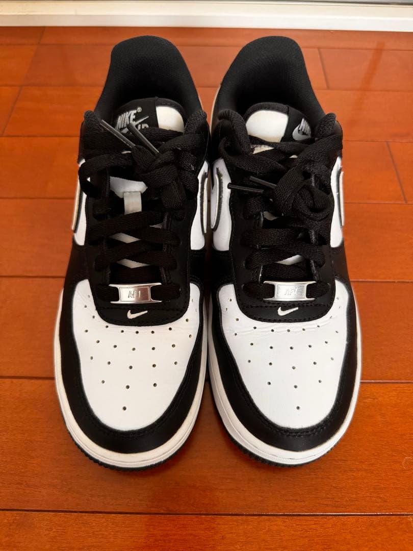 NIKE Air Force 1 Black White — image 3