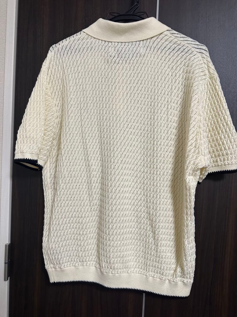 SATUR クリーム色 網目編み ポロシャツ — image 2