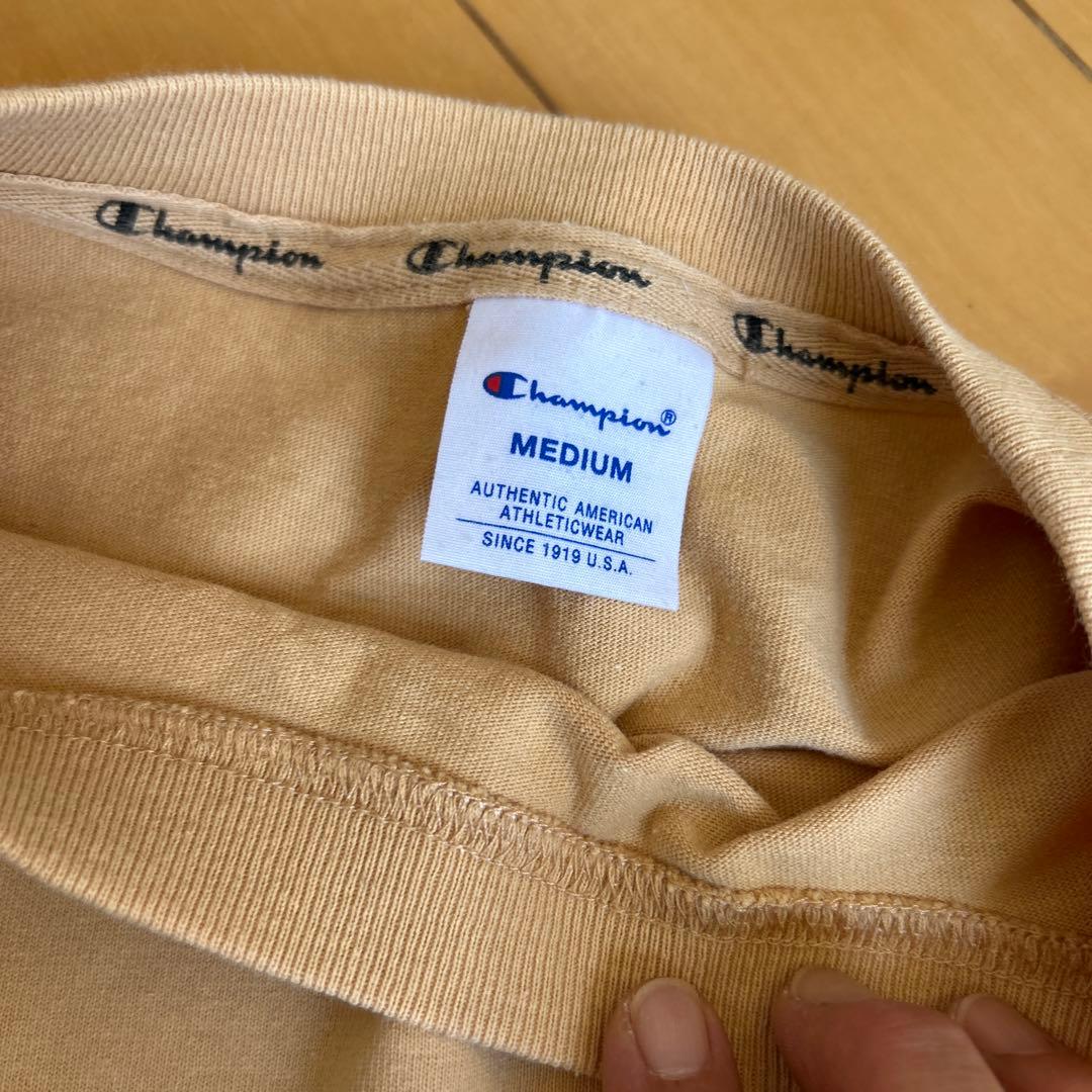 Champion ポケット付きTシャツ ベージュ Mサイズ — image 2
