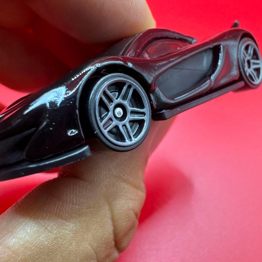 Hot Wheels McLaren P1 ブラック ミニカー — image 2