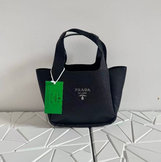 美品 PRADA ノベルティ ハンドバッグ g3 — image 2