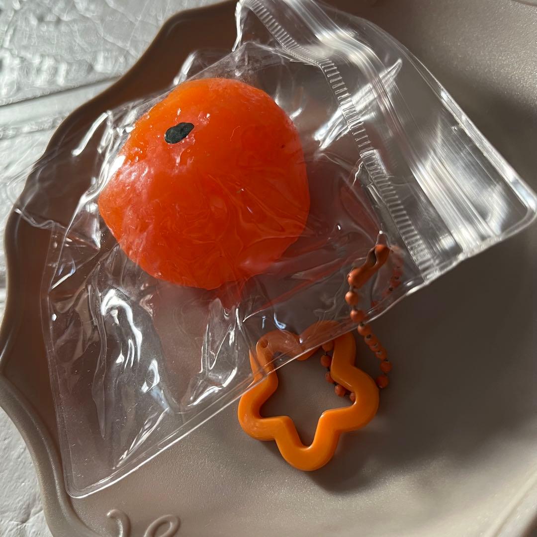 【新品】みかんスクイーズ　もちもち　弾力　キーホルダー　ストレス解消 — image 4