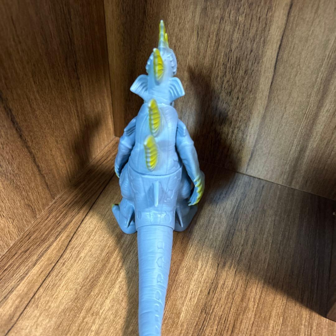 ウルトラ怪獣ゾアムルチ　ライブサイン付きソフビ　ウルトラマン — image 4