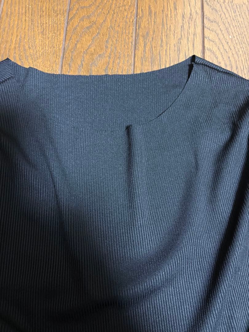 長袖 ブラック　リブ素材　タグ付き新品 — image 3