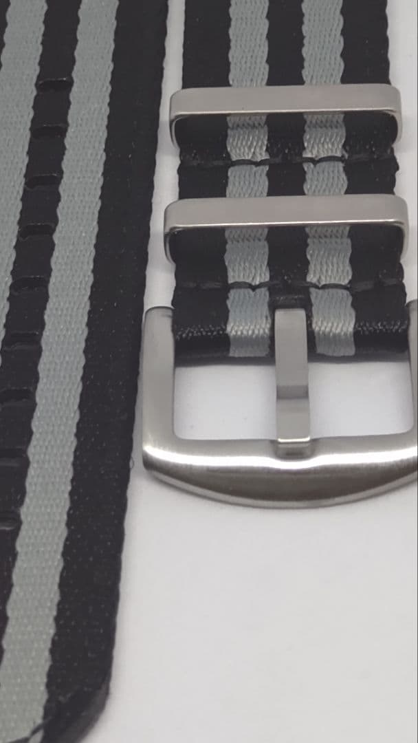 ナイロン製ストライプ時計バンドブラックGLAY22mm — image 4