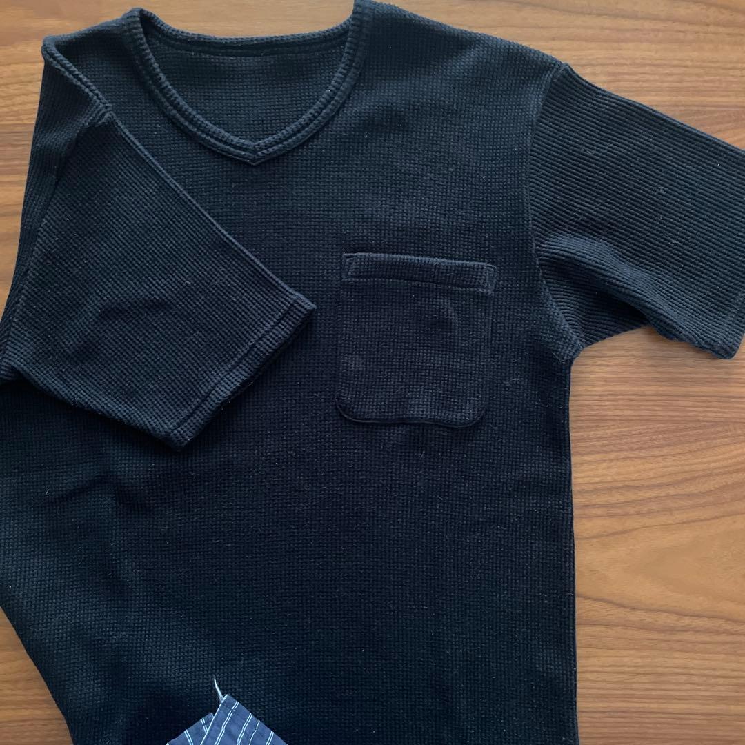 Vネック ワッフル 半袖 ポケット Tシャツ ブラック — image 2