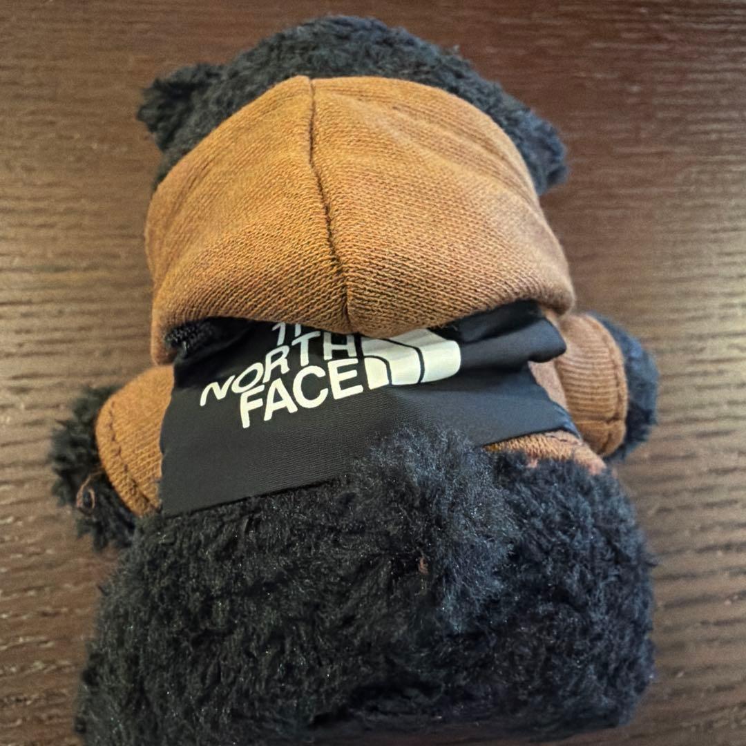 THE NORTH FACE ベア キーホルダー — image 3