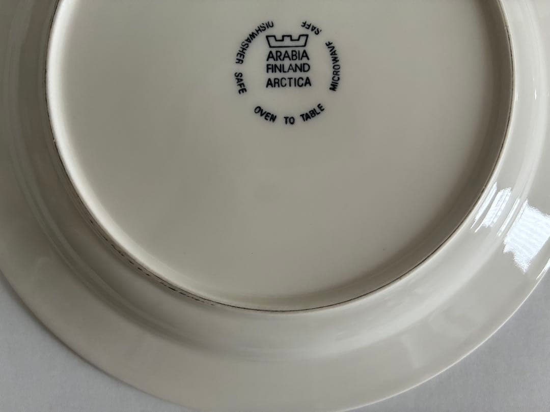 ARABIA ARCTICA ホワイト皿 2枚セット — image 3