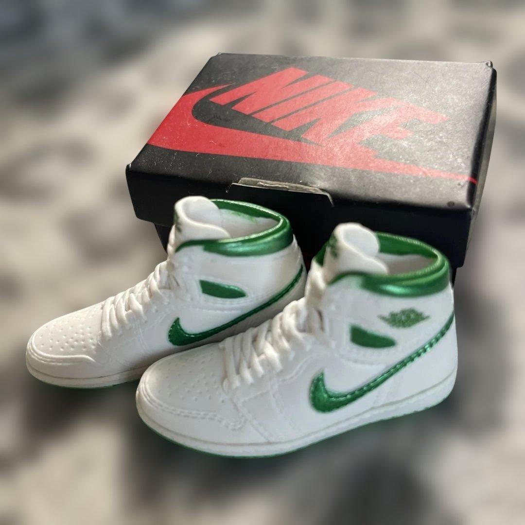 NIKE Air Jordan 1 ミニチュア スニーカー フィギュア — image 2
