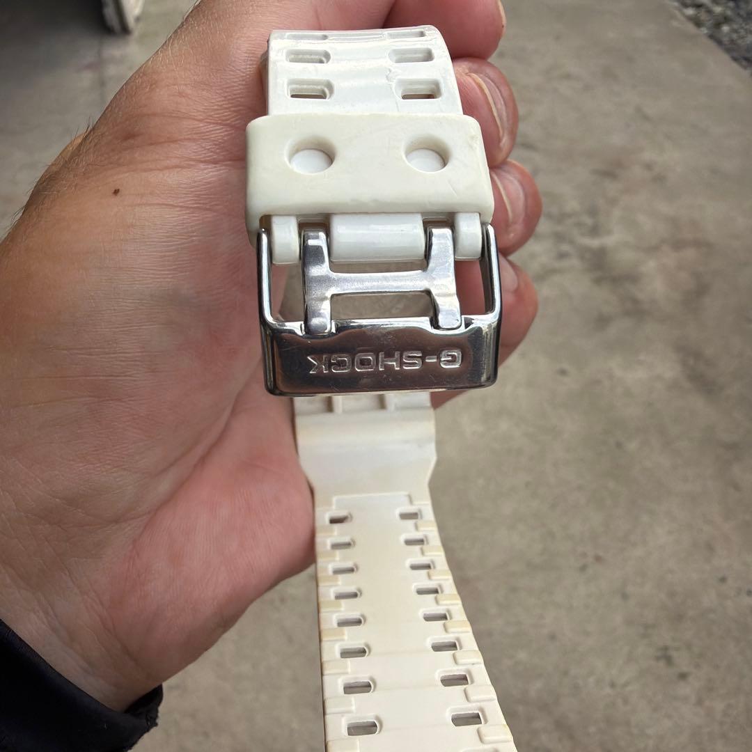 CASIO G-SHOCK ホワイト デジタル腕時計 — image 5