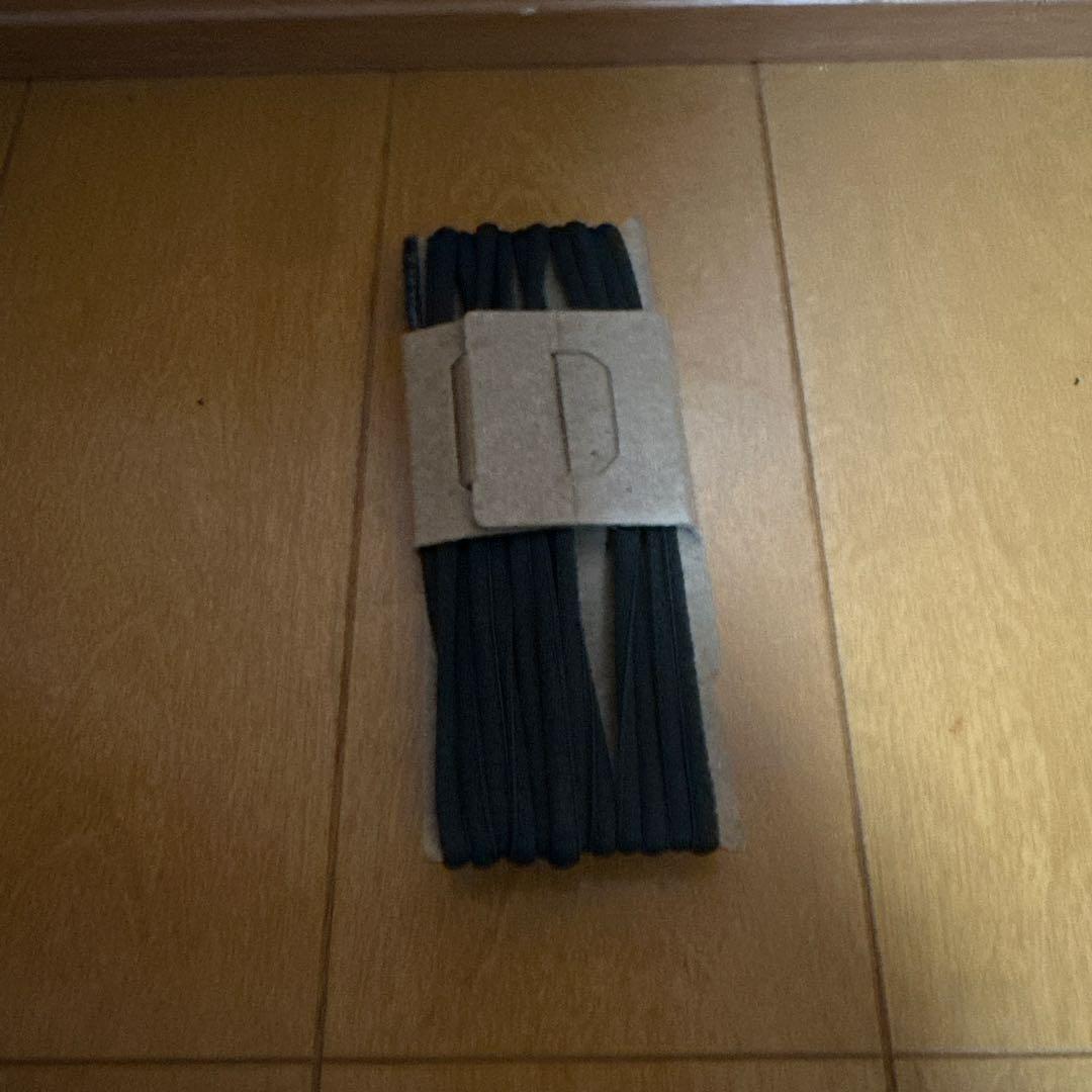 On 純正 交換用シューレース ブラック — image 2