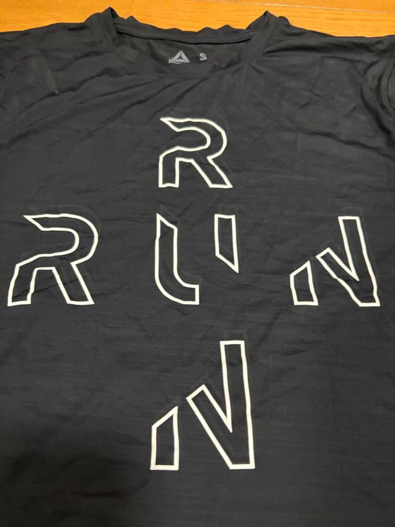 Reebok リーボック　スポーツTシャツ 黒　 メンズ　Sサイズ — image 2