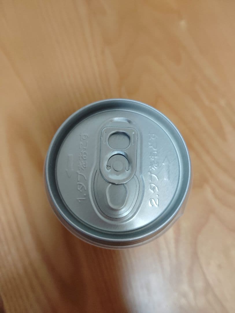 【未開封】サントリー　烏龍茶　高橋藍　缶　ステッカー — image 4