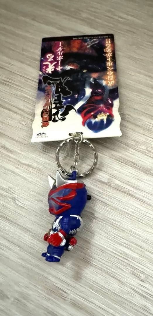 バンプレスト 仮面ライダー響鬼 光るキーホルダー 当時物 プライズ — image 2