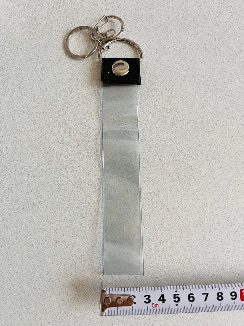 【新品】銀テープホルダー 30x2.8cm キーホルダー付きブラック推し活 — image 2