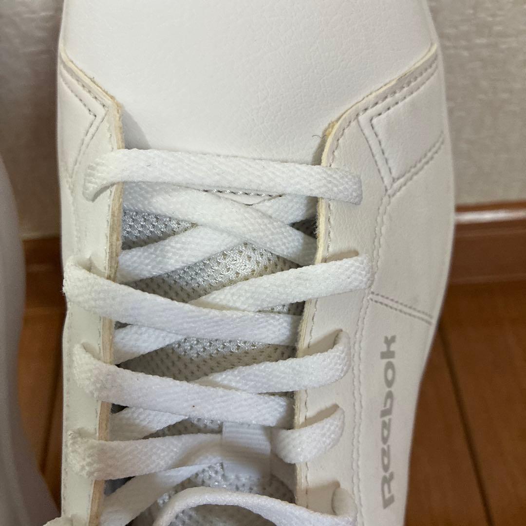 Reebok ホワイト スニーカー — image 3